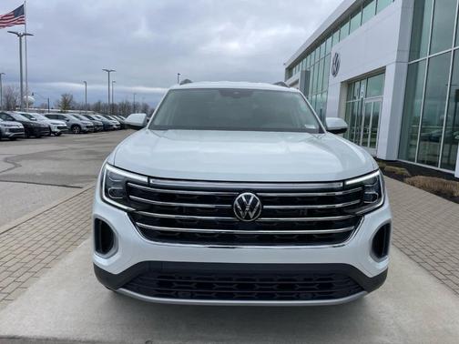 Opal White Pearl 2026 Volkswagen Atlas 2.0T SE W/TECHNOLOGY
