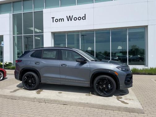 Platinum Gray Metallic 2026 Volkswagen Tiguan 2.0T SE R-Line Black