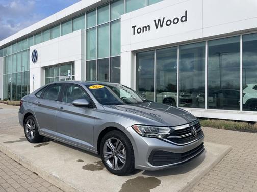 Pyrite Silver Metallic 2024 Volkswagen Jetta 1.5T SE