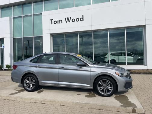 Pyrite Silver Metallic 2024 Volkswagen Jetta 1.5T SE