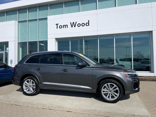 2025 Audi Q7 55 Premium Plus