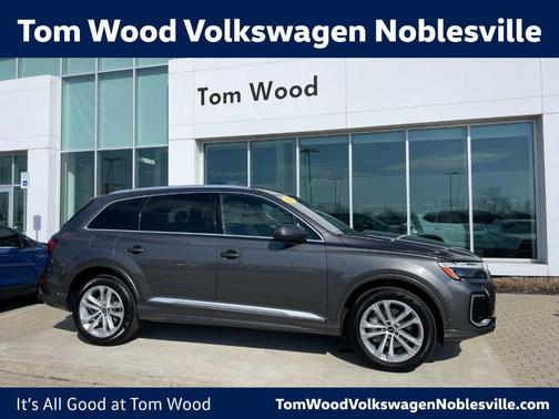 2025 Audi Q7 55 Premium Plus