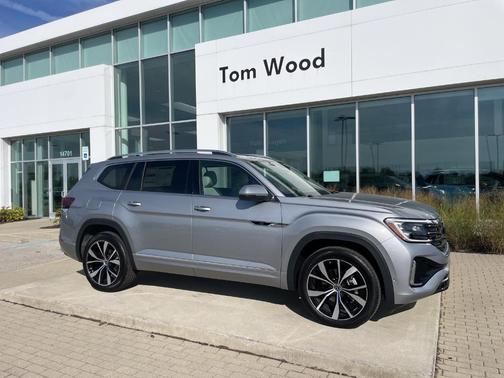2025 Volkswagen Atlas 2.0T SEL Premium R-Line