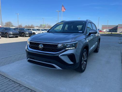 2024 Volkswagen Taos 1.5T SE