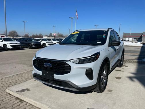 2025 Ford Escape ST-Line