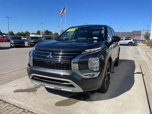 2024 Mitsubishi Outlander SE Black Edition