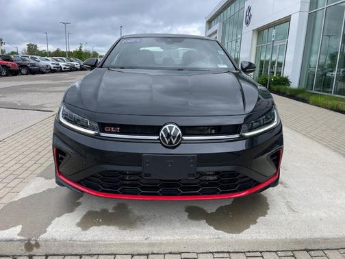 Deep Black Pearl Effect 2025 Volkswagen Jetta GLI 2.0T Autobahn