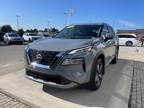 2022 Nissan Rogue SL