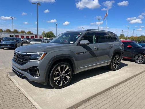 2026 Volkswagen Atlas 2.0T SEL Premium R-Line