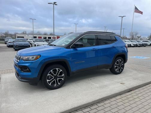 Hydro Blue Pearlcoat 2024 Jeep Compass Limited