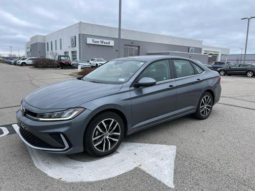 2025 Volkswagen Jetta 1.5T SE