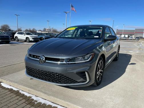 2025 Volkswagen Jetta 1.5T SE