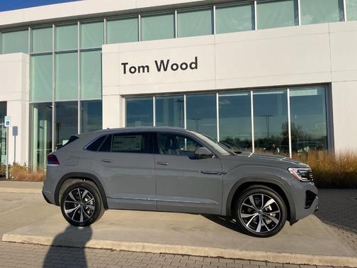 2026 Volkswagen Atlas Cross Sport 2.0T SEL Premium R-Line
