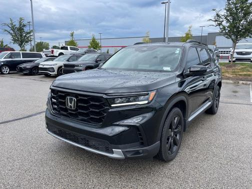 2023 Honda Pilot Touring