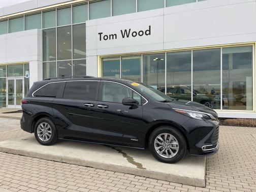 2021 Toyota Sienna XLE