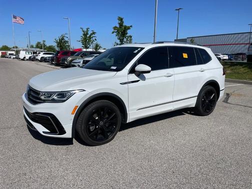 Opal White Pearl Effect 2024 Volkswagen Tiguan 2.0T SEL R-Line