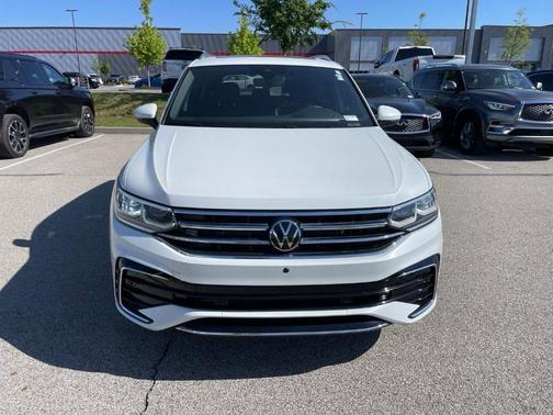 Opal White Pearl Effect 2024 Volkswagen Tiguan 2.0T SEL R-Line