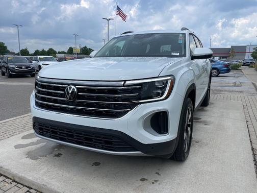 2025 Volkswagen Atlas 2.0T SE