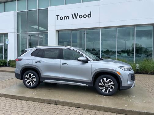 Pyrite 2026 Volkswagen Tiguan 2.0T S