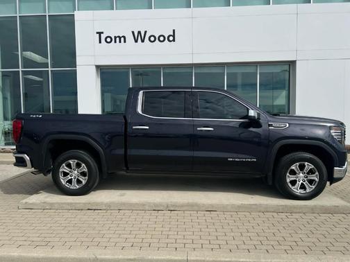 2025 GMC Sierra 1500 SLT