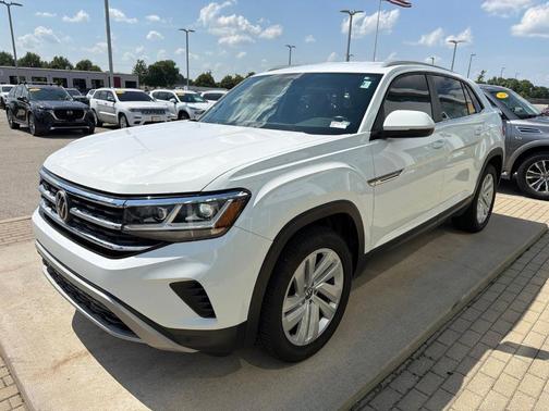Pure White 2020 Volkswagen Atlas Cross Sport 3.6L V6 SE w/Technology