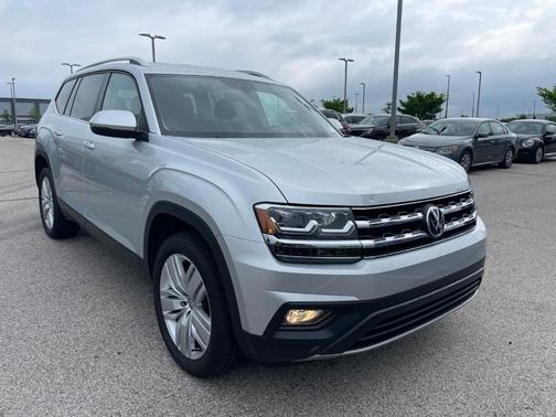 Reflex Silver Metallic 2019 Volkswagen Atlas 3.6L SE w/Technology