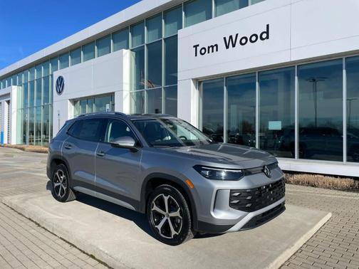 Pyrite Silver Metallic 2026 Volkswagen Tiguan 2.0T SE