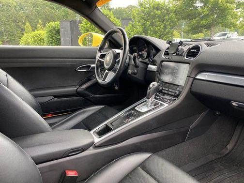 2021 Porsche 718 Cayman Base