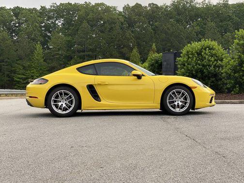 2021 Porsche 718 Cayman Base