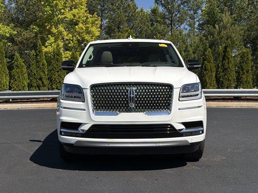 Pristine White 2020 Lincoln Navigator Reserve