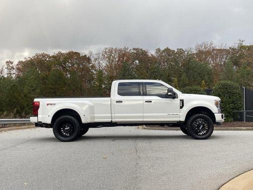 2022 Ford F-350 Platinum