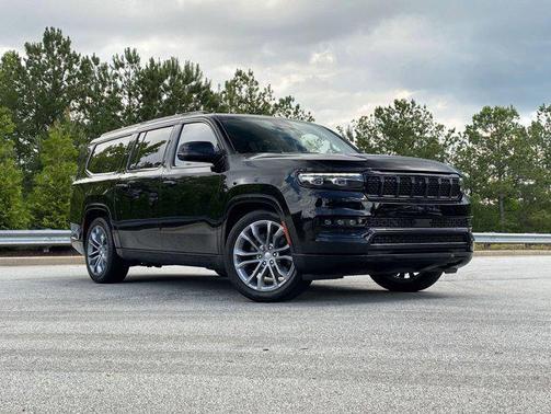 2023 Jeep Grand Wagoneer L Series II 4x4