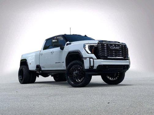 2025 GMC Sierra 3500 Denali