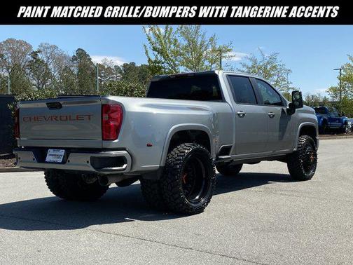 2025 Chevrolet Silverado 3500 LT