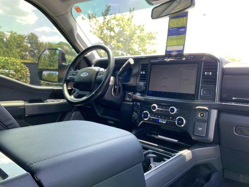 2023 Ford F-350 Lariat