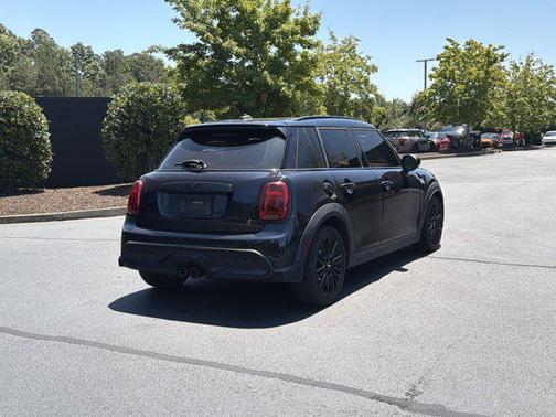 MINI Yours Enigmatic Black Metallic 2023 MINI Hardtop Cooper S