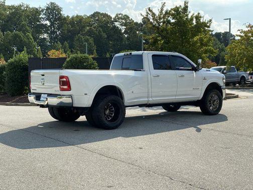 2020 RAM 3500 Laramie Crew Cab 4x4 8' Box