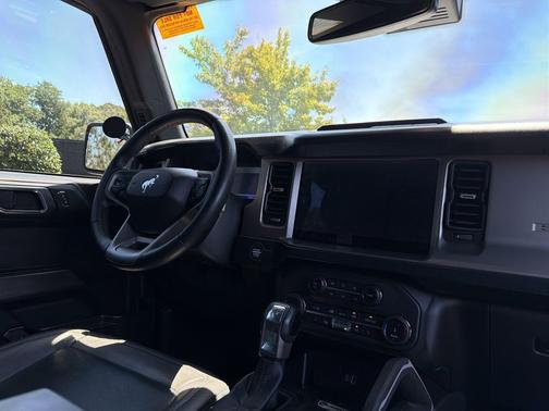 Shadow Black 2022 Ford Bronco Outer Banks