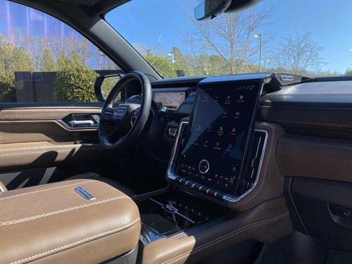 2025 GMC Yukon Denali Ultimate