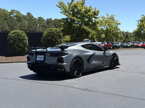 Hypersonic Gray Metallic 2023 Chevrolet Corvette Stingray w/3LT
