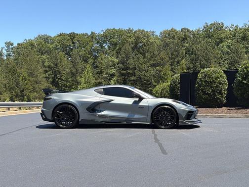 Hypersonic Gray Metallic 2023 Chevrolet Corvette Stingray w/3LT