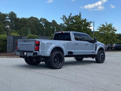 2025 Ford F-450 Platinum