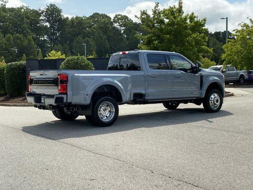 2025 Ford F-450 Platinum