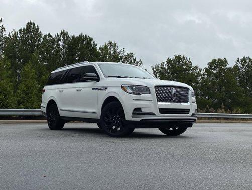 2023 Lincoln Navigator Reserve