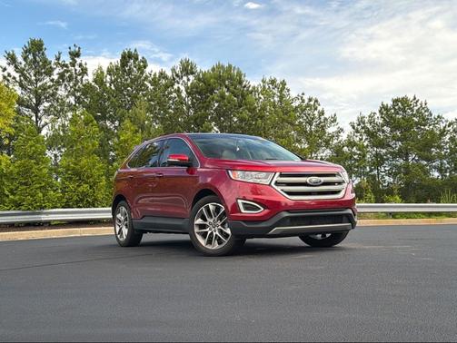 Ruby Red Metallic Tinted Clearcoat 2018 Ford Edge Titanium