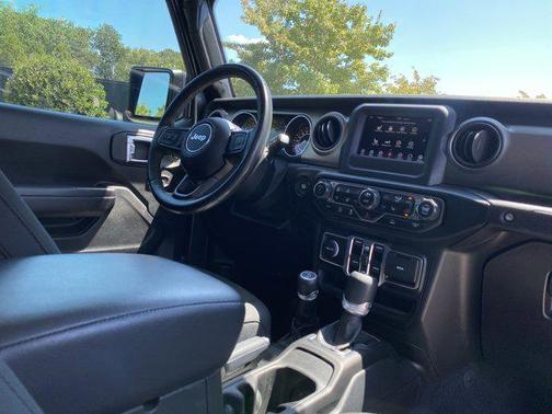 2020 Jeep Gladiator Sport S