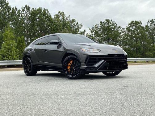 2024 Lamborghini Urus S