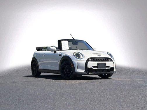 Nanuq White Metallic 2024 MINI Convertible Cooper S