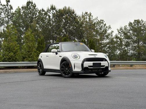 Nanuq White Metallic 2024 MINI Convertible Cooper S