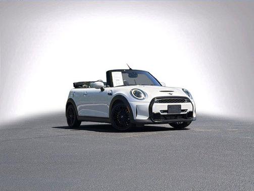 Nanuq White Metallic 2024 MINI Convertible Cooper S